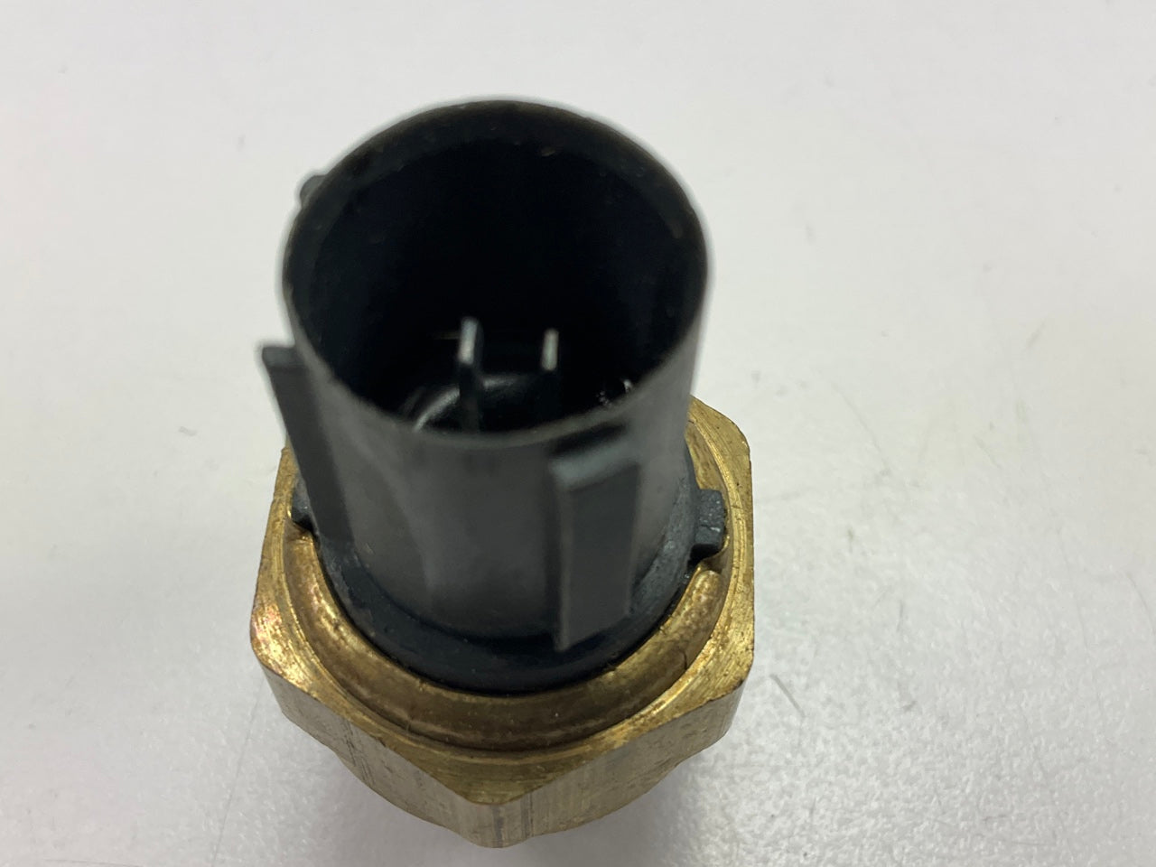BWD TFS600P Engine Coolant Cooling Fan Temperature Switch TS295