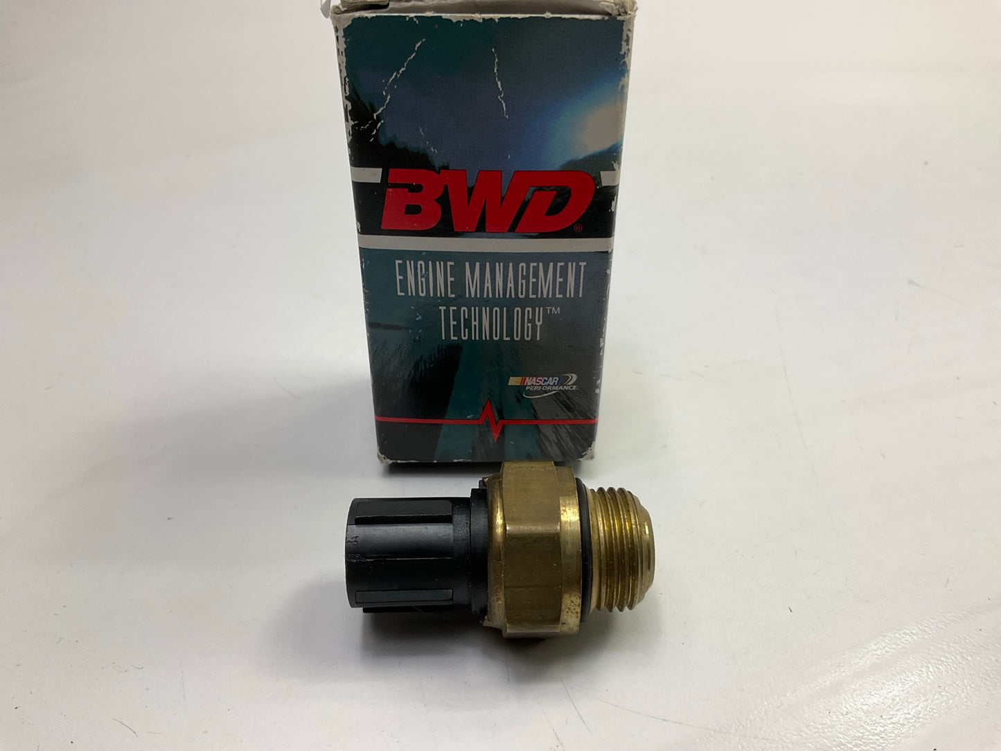 BWD WT680 Engine Cooling Fan Switch (On Water Outlet)