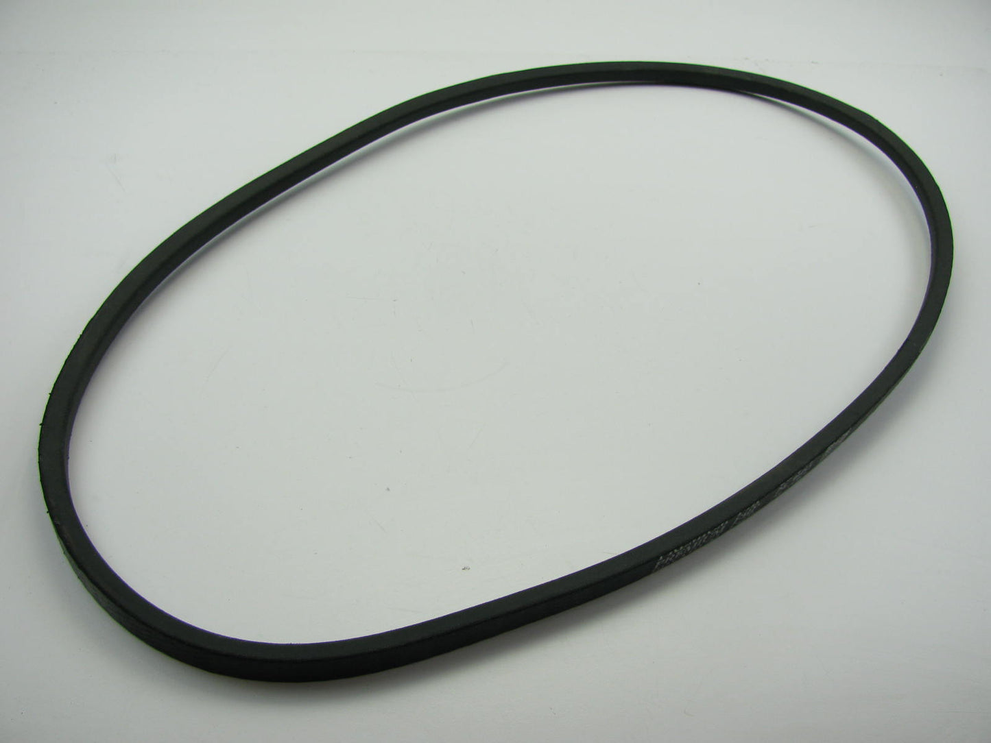 Cadna 5L640 Lawn & Garden Power Equipment Accessory Drive Belt - 5/8'' X 64''