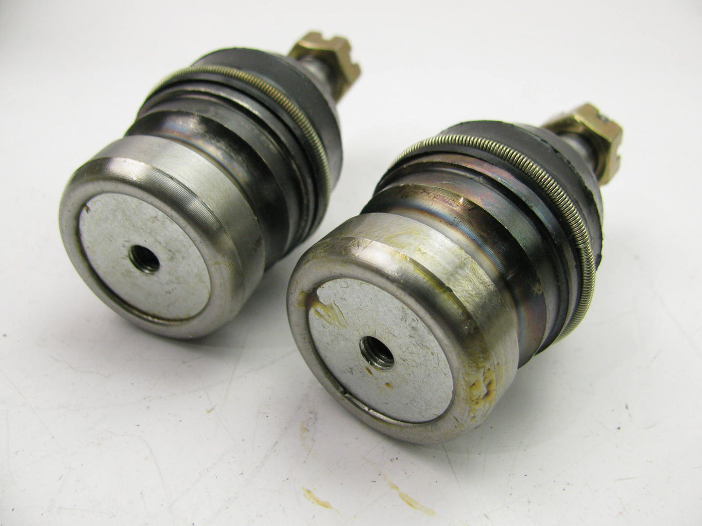 (2) Camelot 7210-67001 Front Lower Suspension Ball Joint