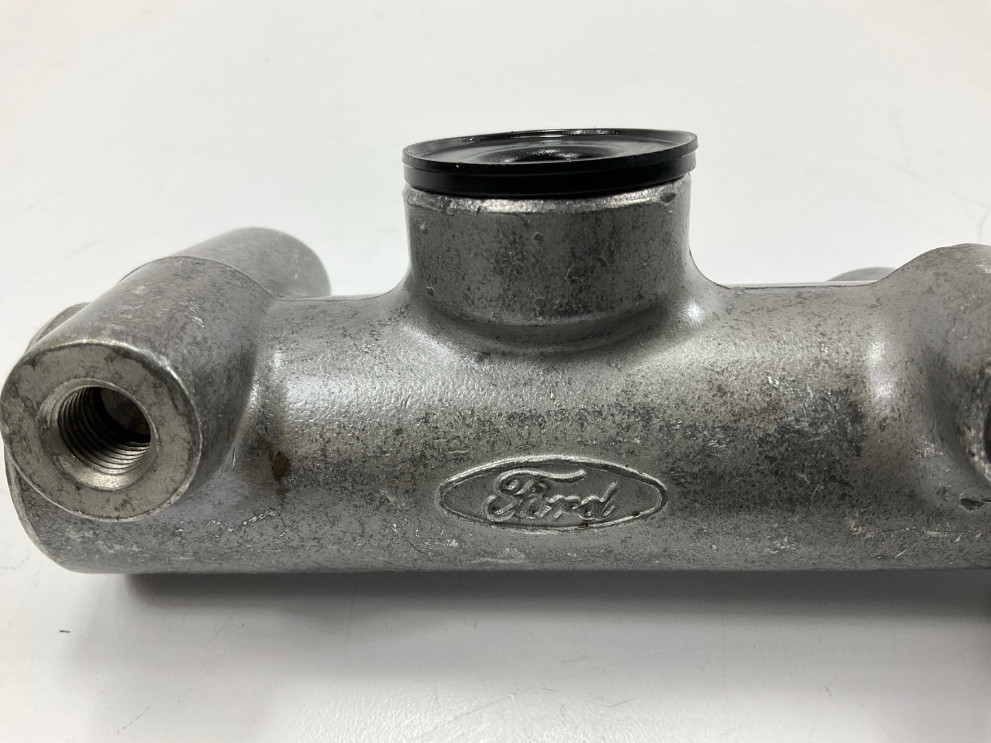 REMAN. Cardone 10-2377 Brake Master Cylinder