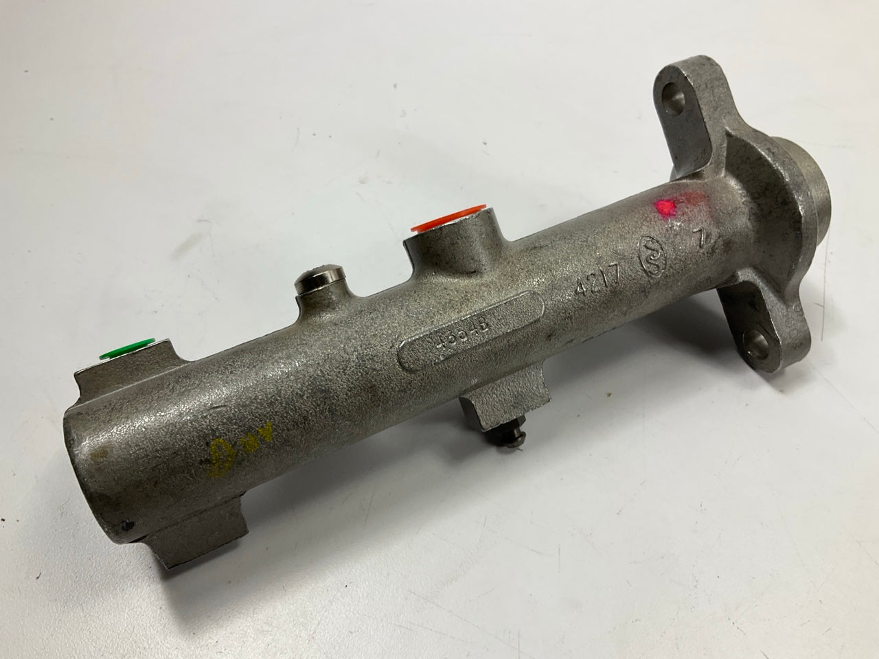 REMAN Cardone 10-2692 Brake Master Cylinder - 1995 Ford Explorer 4.0L W/O Cruise