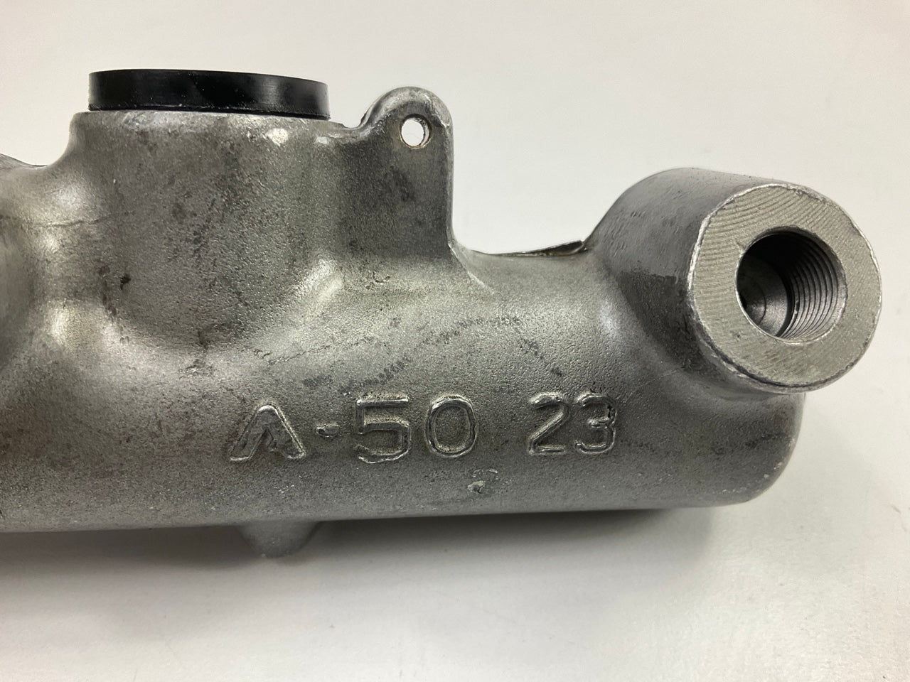 REMAN. Cardone 10-2720 Brake Master Cylinder