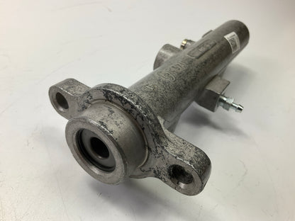 REMAN. Cardone 10-2747 Brake Master Cylinder W/O Traction Control, W/O ABS