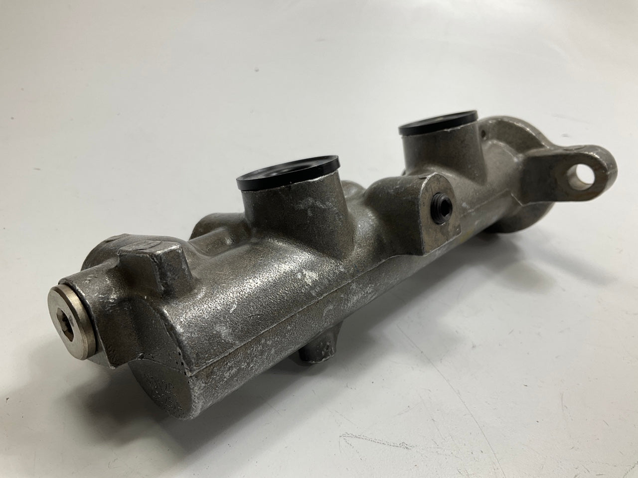 REMAN. Cardone 10-2759 Brake Master Cylinder