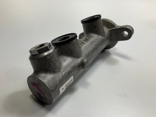 REMAN. Cardone 10-2891 Brake Master Cylinder For 1999-2000 Villager W/O ABS