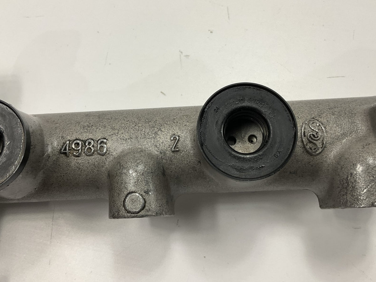 Cardone 10-2949 Brake Master Cylinder For 1999-2004 Ford Mustang