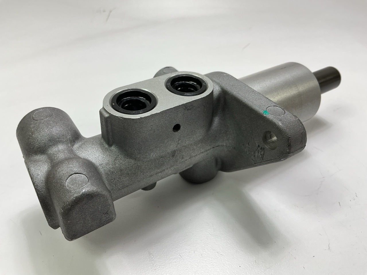 REMAN. Cardone 10-3284 Brake Master Cylinder For 2005-2010 Chrysler PT Cruiser