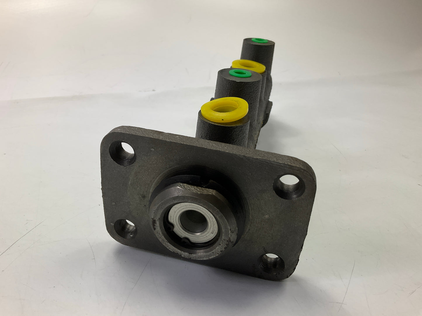 REMANUFACTURED Cardone 11-1750 Brake Master Cylinder For 1974-1977 Toyota Corona