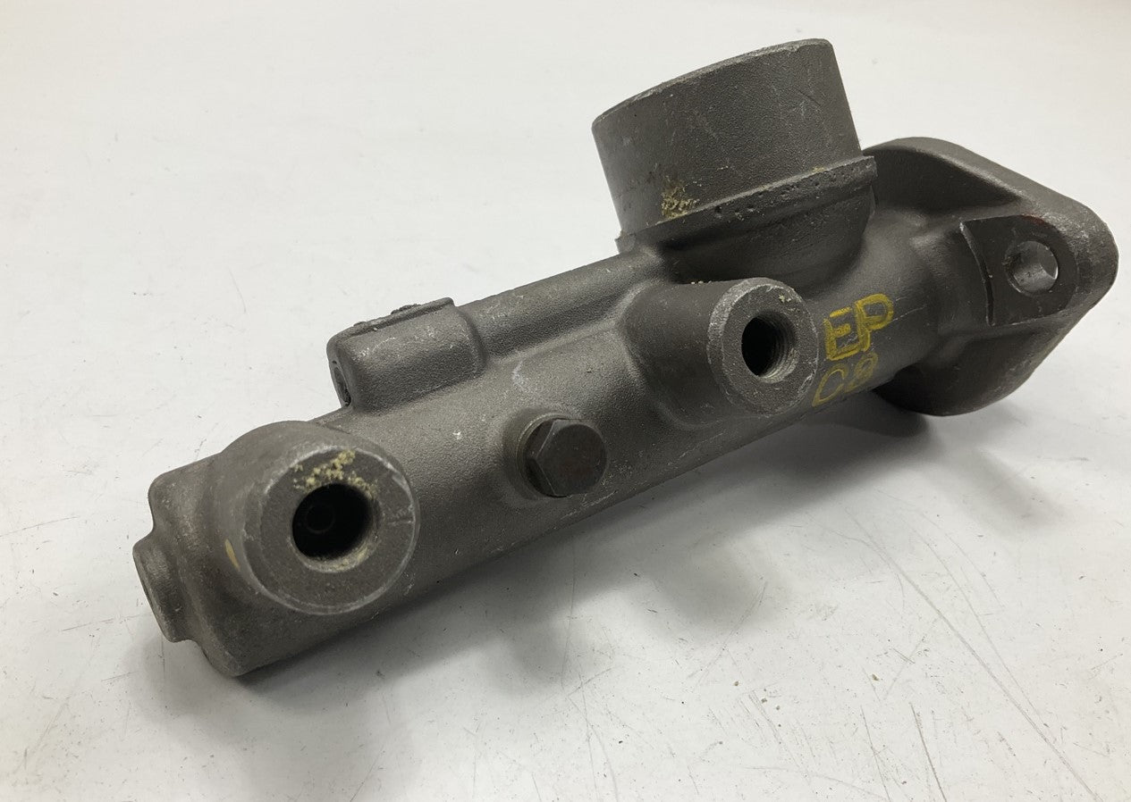 REMAN. Cardone 11-1850 Brake Master Cylinder