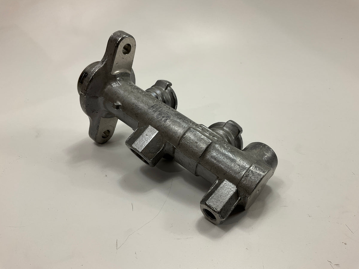 REMAN. Cardone 11-2650 Brake Master Cylinder 94-96 G20 93-06 Altima 95-99 Maxima
