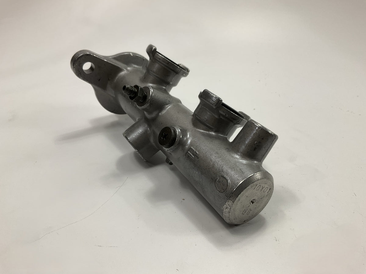 REMAN. Cardone 11-2651 Brake Master Cylinder For 1993-1997 INFINITI J30