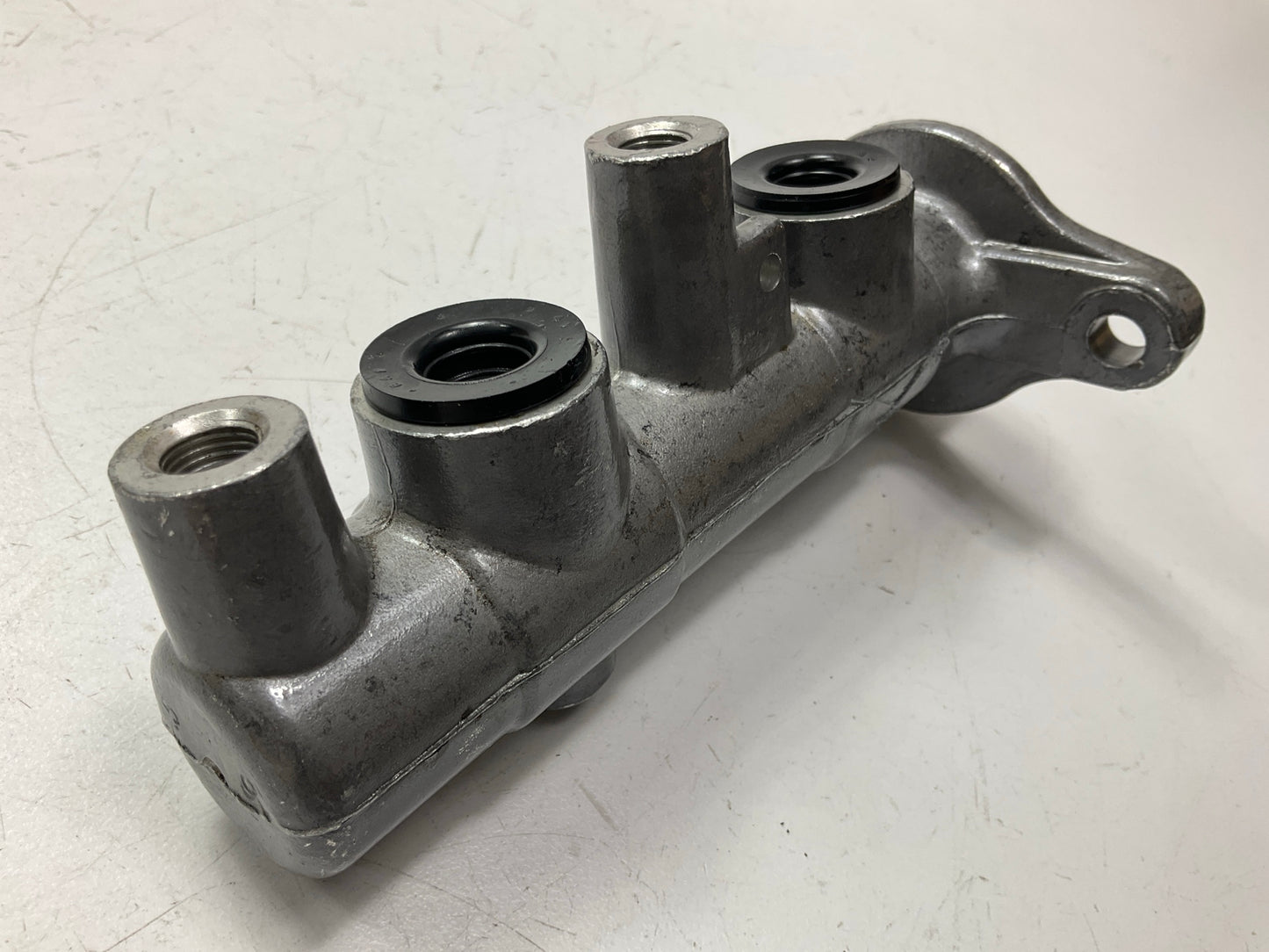 REMAN. Cardone 11-2702 Brake Master Cylinder