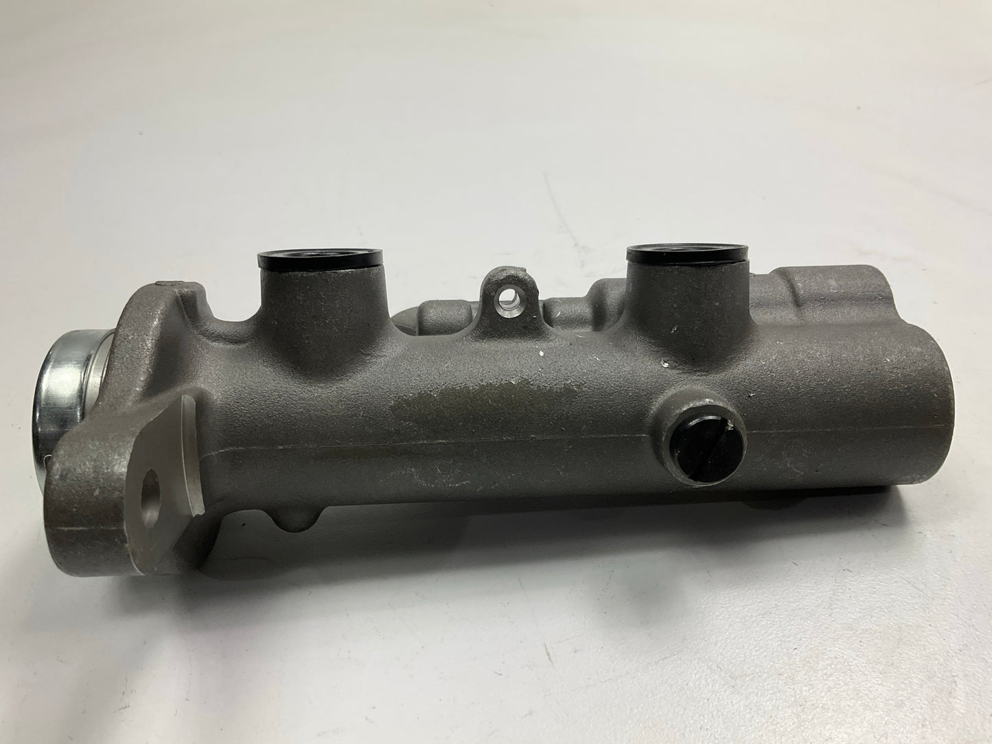 REMAN. Cardone 11-2963 Brake Master Cylinder For 2000-2001 Nissan Frontier 4WD