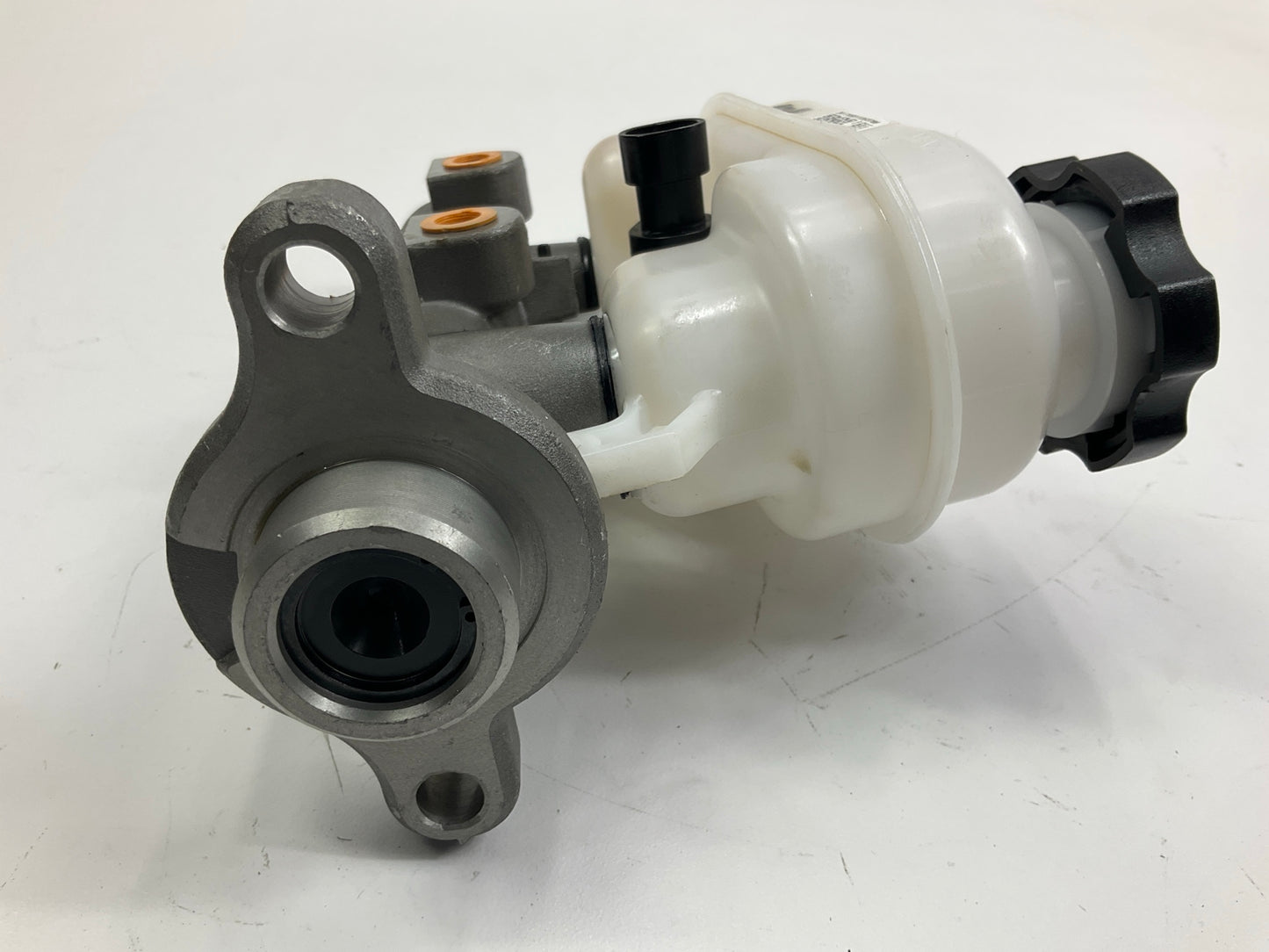 REMAN. Cardone 132714 Brake Master Cylinder