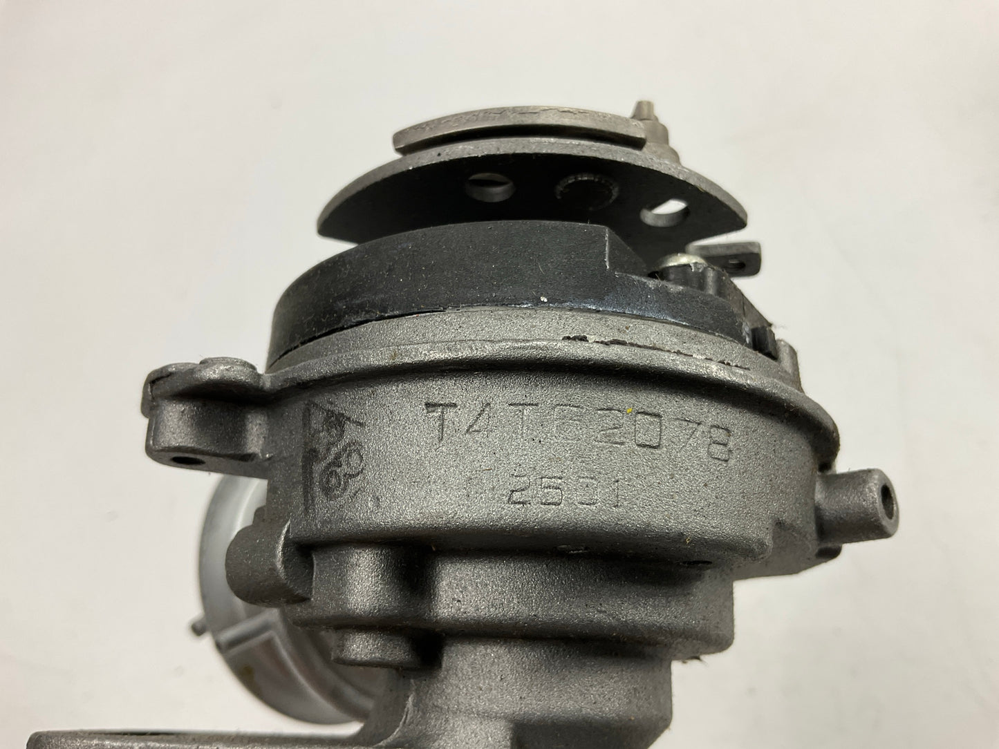 REMAN. Cardone 31-46434 Distributor For Dodge 2.6L Inline-4 Engine SOHC