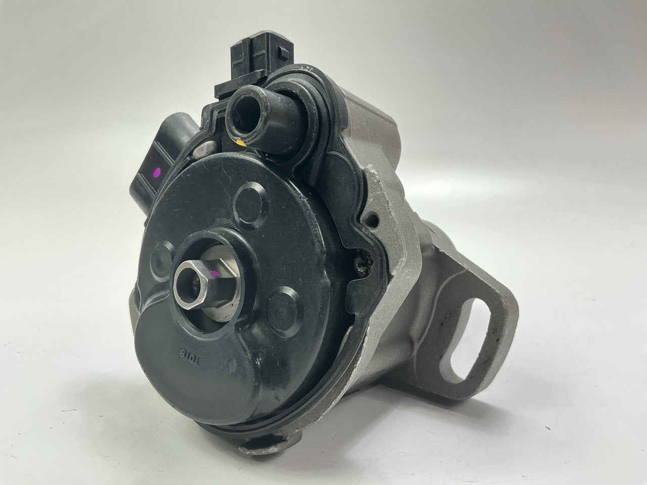 REMAN. Cardone 31-47422 Distributor For 1993-1995 Mitsubishi Galant