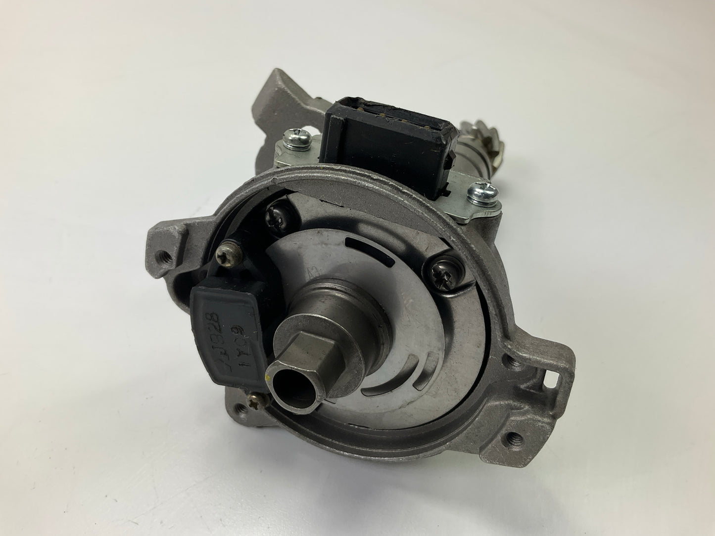 MISSING COVER PLATE - REMAN. Cardone 31-48425 Distributor T2T53372