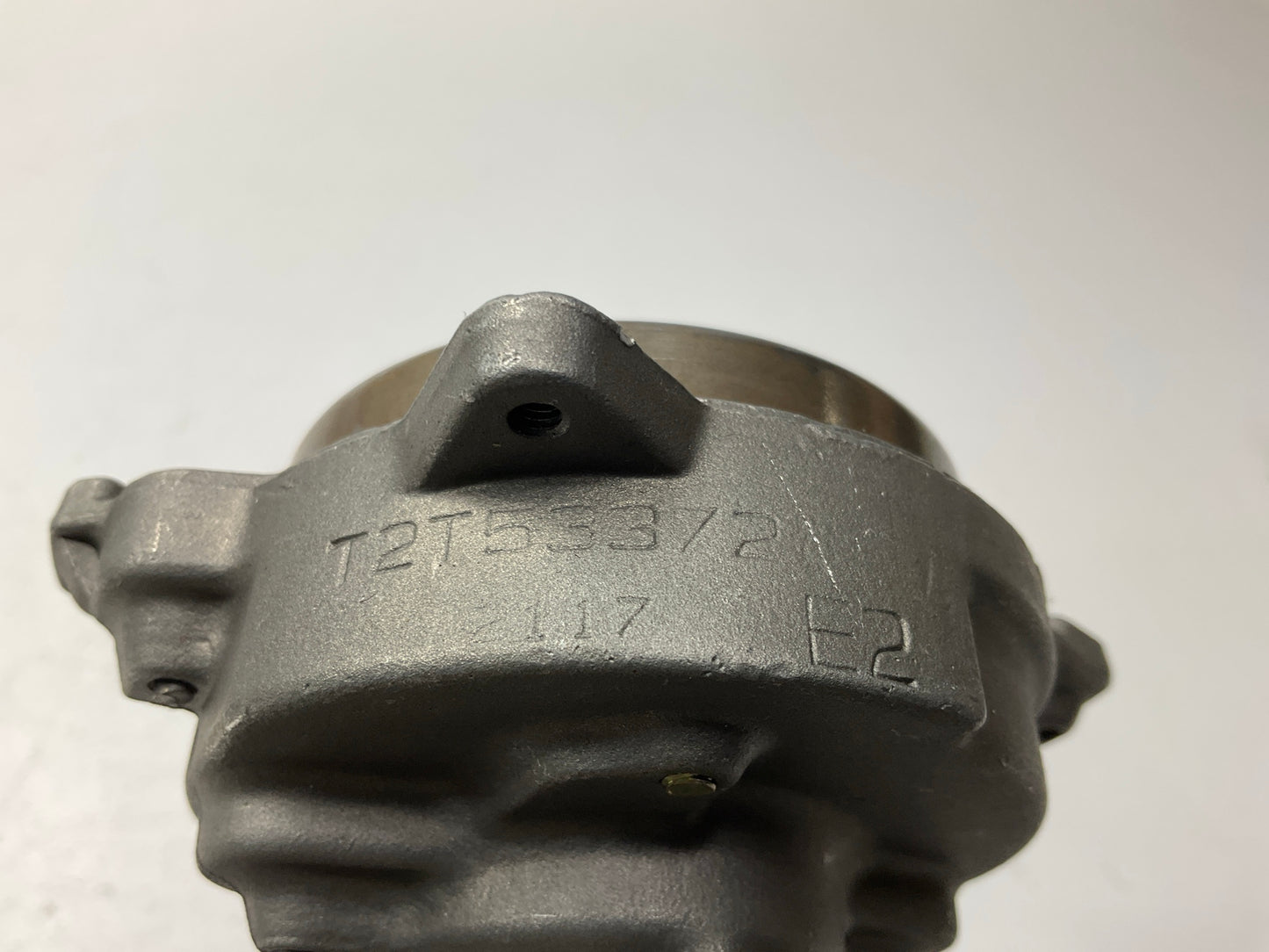 VERY MINOR SURFACE RUST, SEE PHOTOS, REMAN Cardone 31-48425 Distributor T2T53372