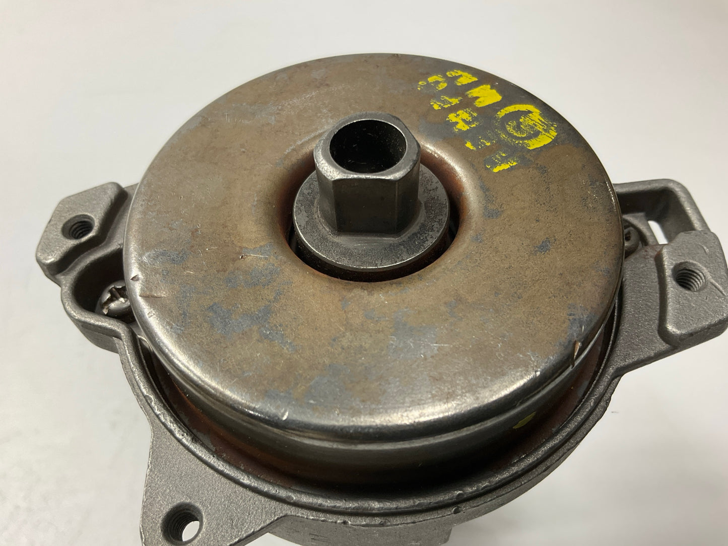 VERY MINOR SURFACE RUST, SEE PHOTOS, REMAN Cardone 31-48425 Distributor T2T53372