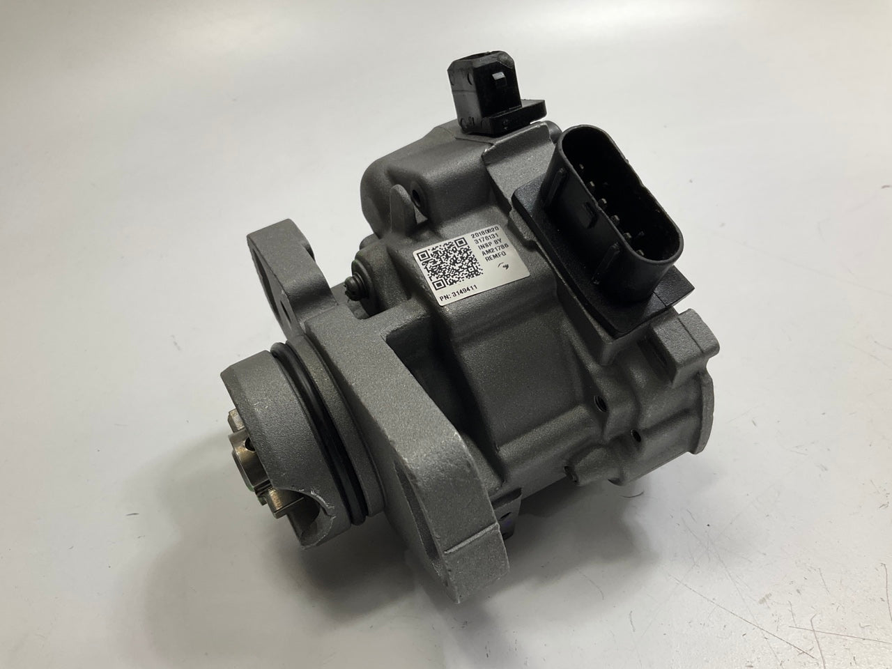 REMAN. Cardone 31-49411 Distributor For 1991-1994 Dodge Colt 1.5L-L4