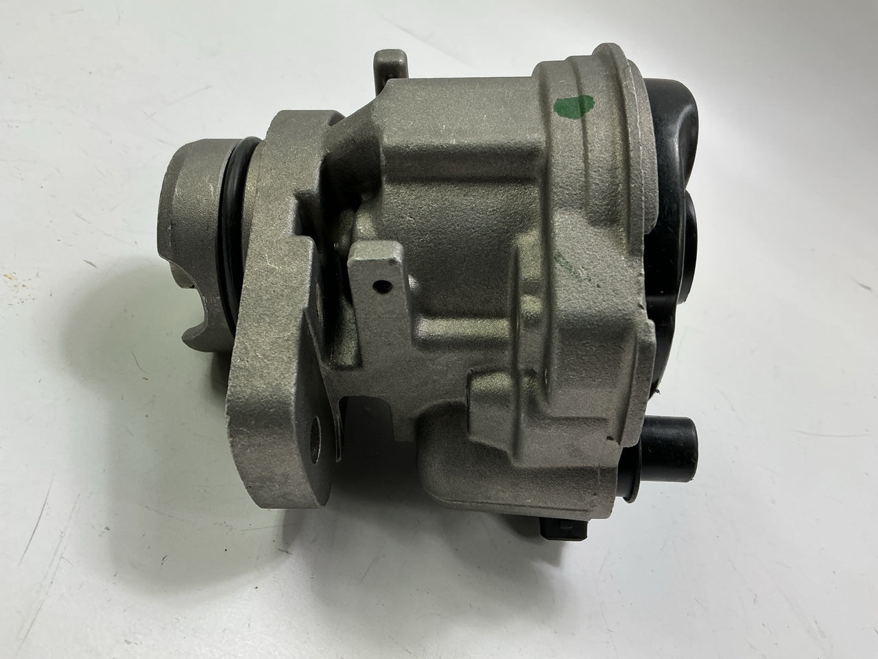 REMAN. Cardone 31-49414 Distributor 95 Summit 95-96 Mirage 95 Colt 1.5L I4 SOHC