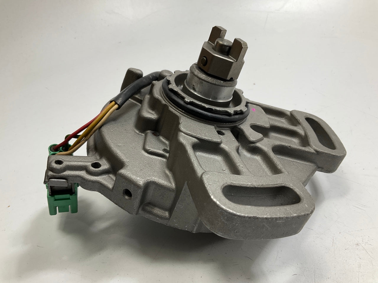 REMAN. Cardone 31-74604 Distributor - 1988-1989 Toyota Camry 2.5L 2VZ-FE