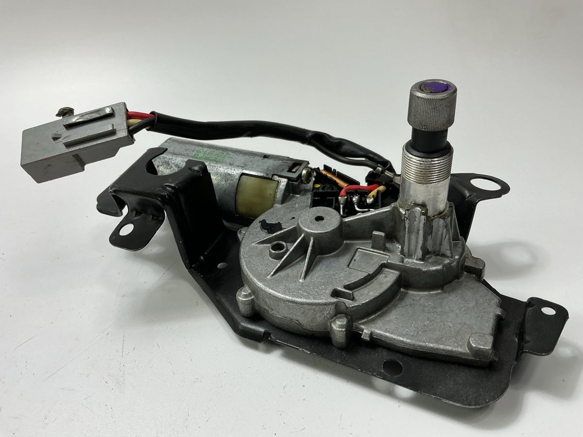 DAMAGED PLASTIC CONNECTOR REMAN. Cardone 40-2044 Rear Windshield Wiper Motor