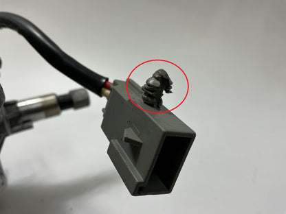 DAMAGED PLASTIC CONNECTOR REMAN. Cardone 40-2044 Rear Windshield Wiper Motor
