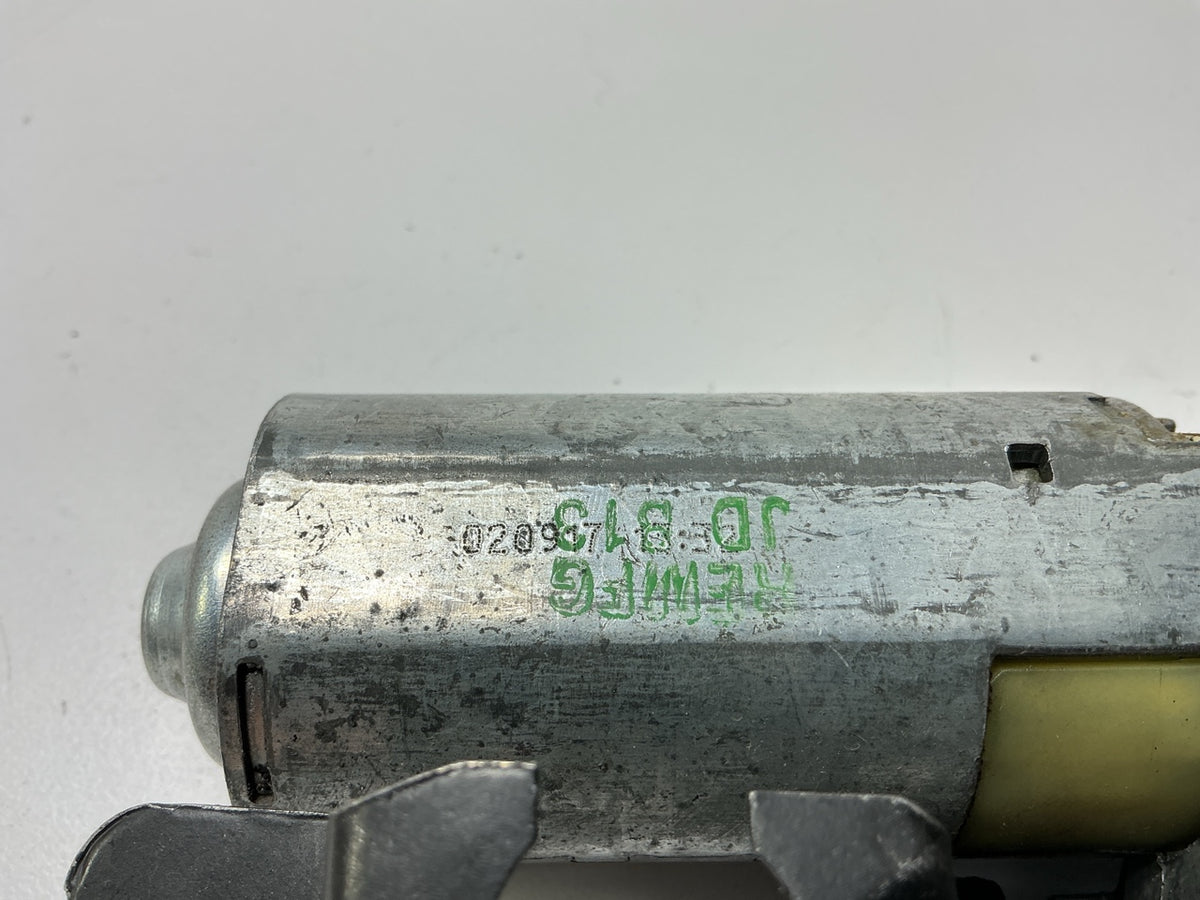 DAMAGED PLASTIC CONNECTOR REMAN. Cardone 40-2044 Rear Windshield Wiper Motor