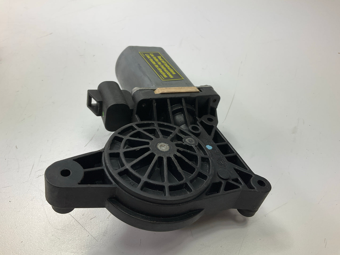 Cardone 42-1067 Rear Right Power Window Motor - 2003-2006 Tahoe, Yukon, Suburban