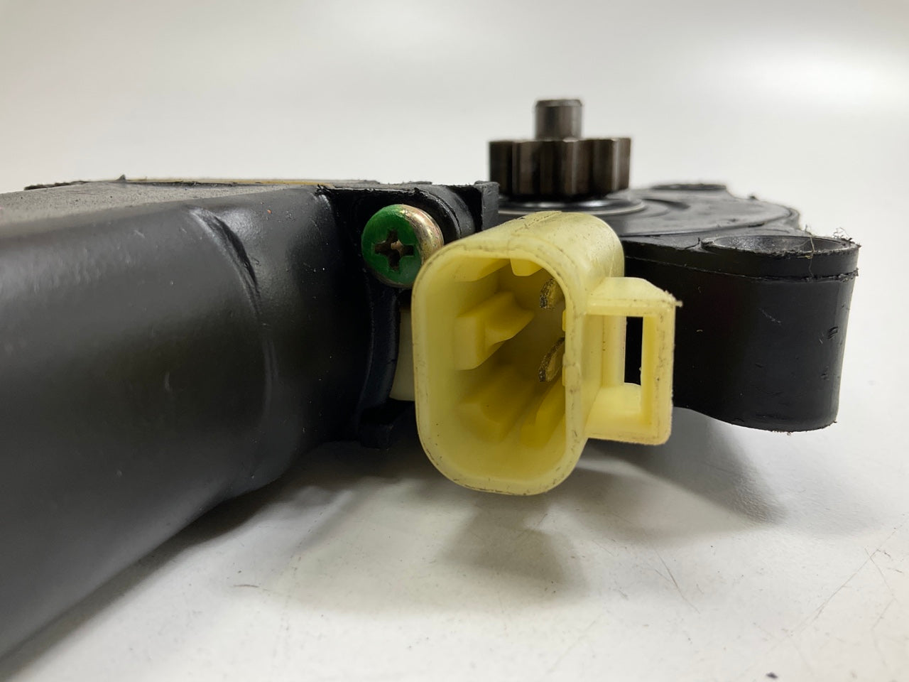 REMAN. Cardone 42-184 Right Passenger Side Power Window Motor