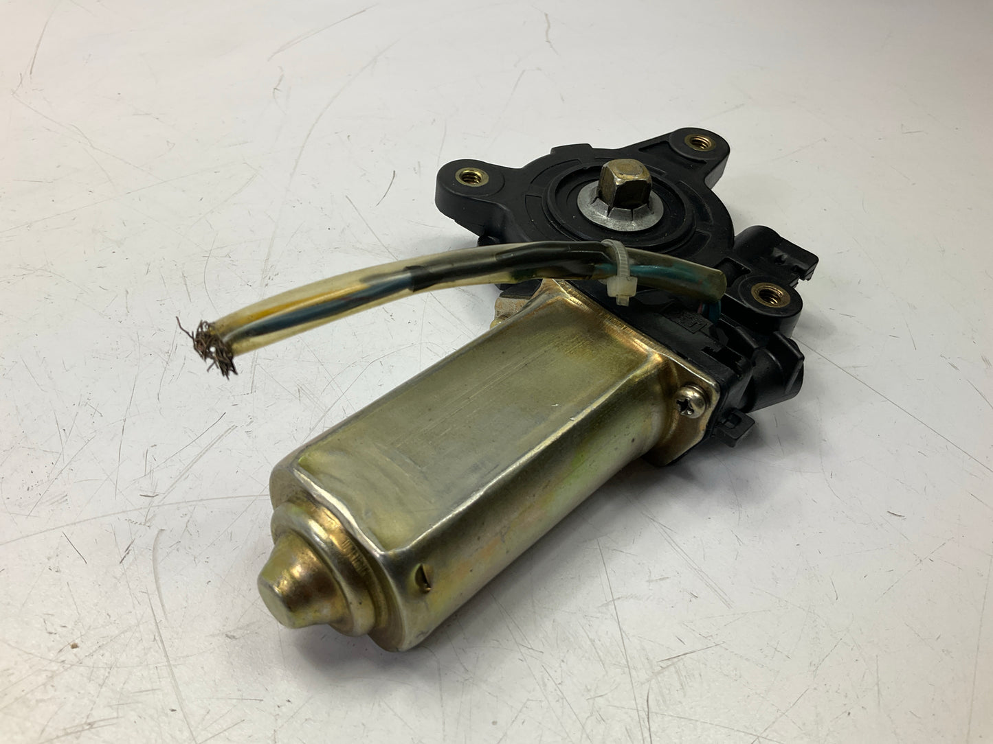 REMAN. Cardone 42-3019 Front Left Power Window Motor For 99-02 Mercury Villager