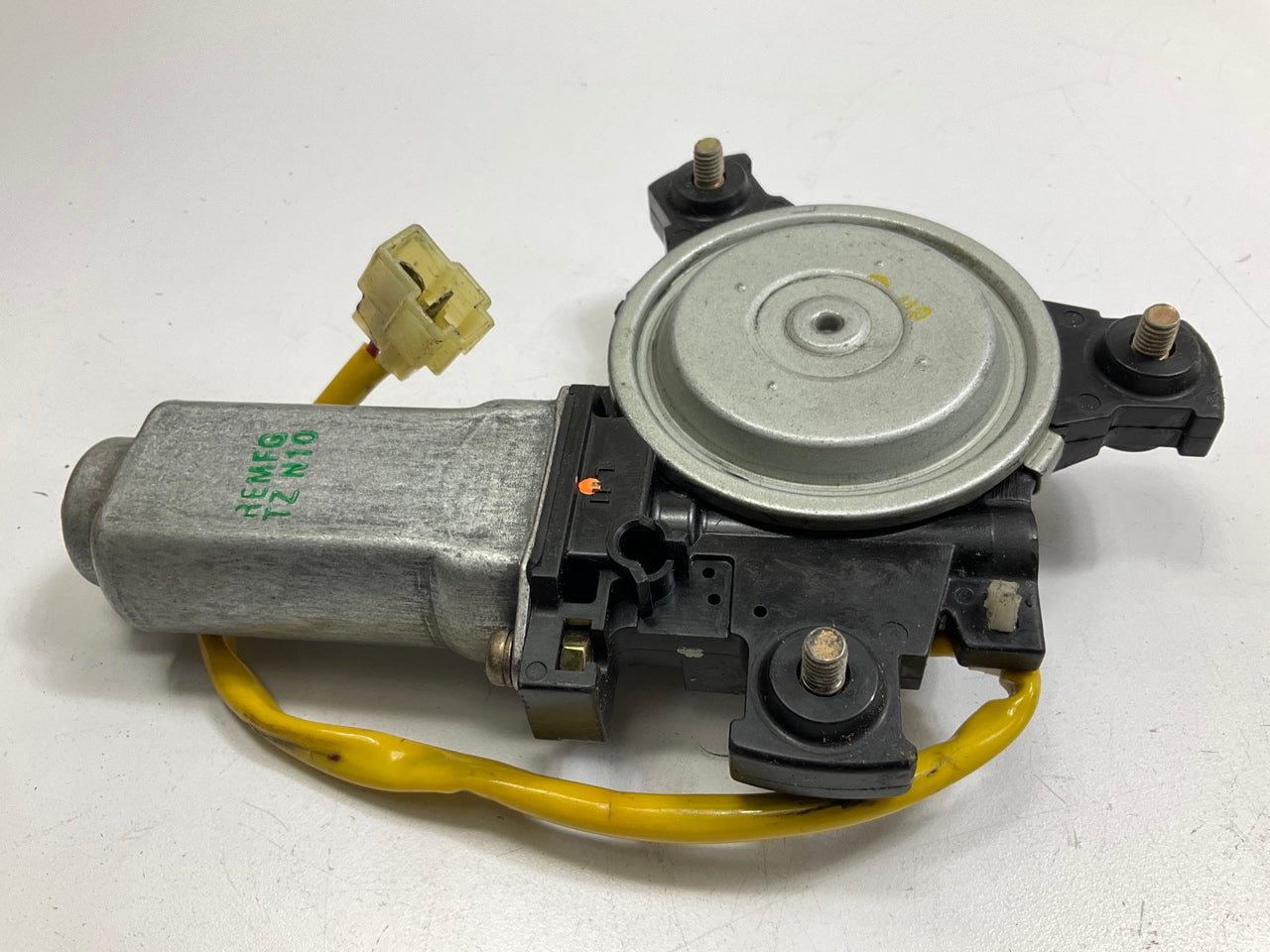 REMAN. Cardone 42-3036 Front Right Power Window Motor For 1998-2003 Ford Escort