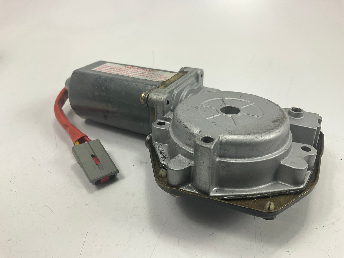 REMAN. Cardone 42-329 Front Left Power Window Motor For 1991-2001 Ford Explorer