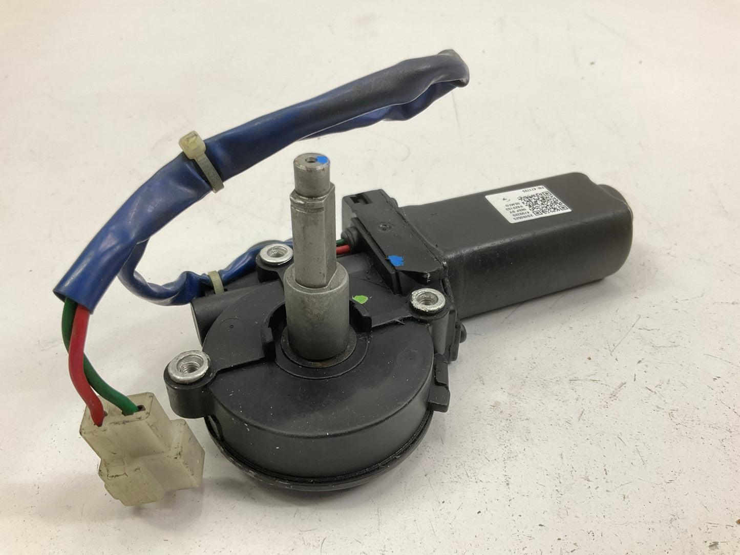 REMAN. Cardone 47-1725 Front Right Power Window Motor