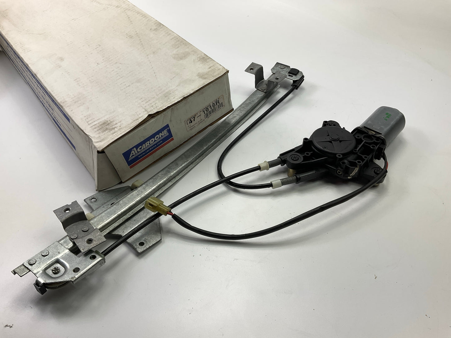 REMAN Cardone 47-1916R Front Left Power Window Motor - 94-98 Mitsubishi Galant