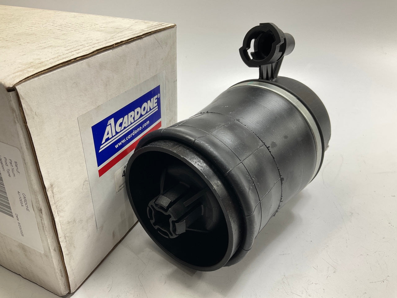 REMAN. Cardone 4J-1005A Rear Air Suspension Spring Air Shock 1993-1998 Mark VIII