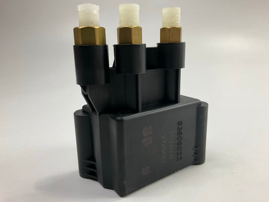 REMAN. Cardone 4J-2005V Air Suspension Solenoid Valve Unit
