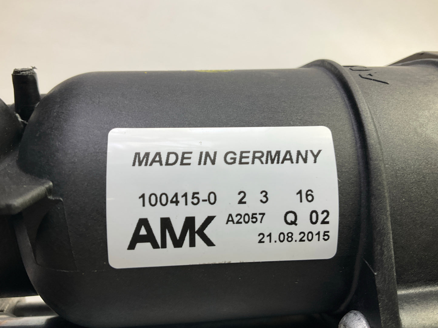 REMAN. Cardone 4J-2009C Air Suspension Compressor Pump 2513200904