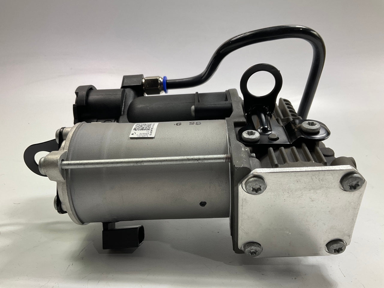 REMAN. Cardone 4J-2015C Air Suspension Compressor Pump