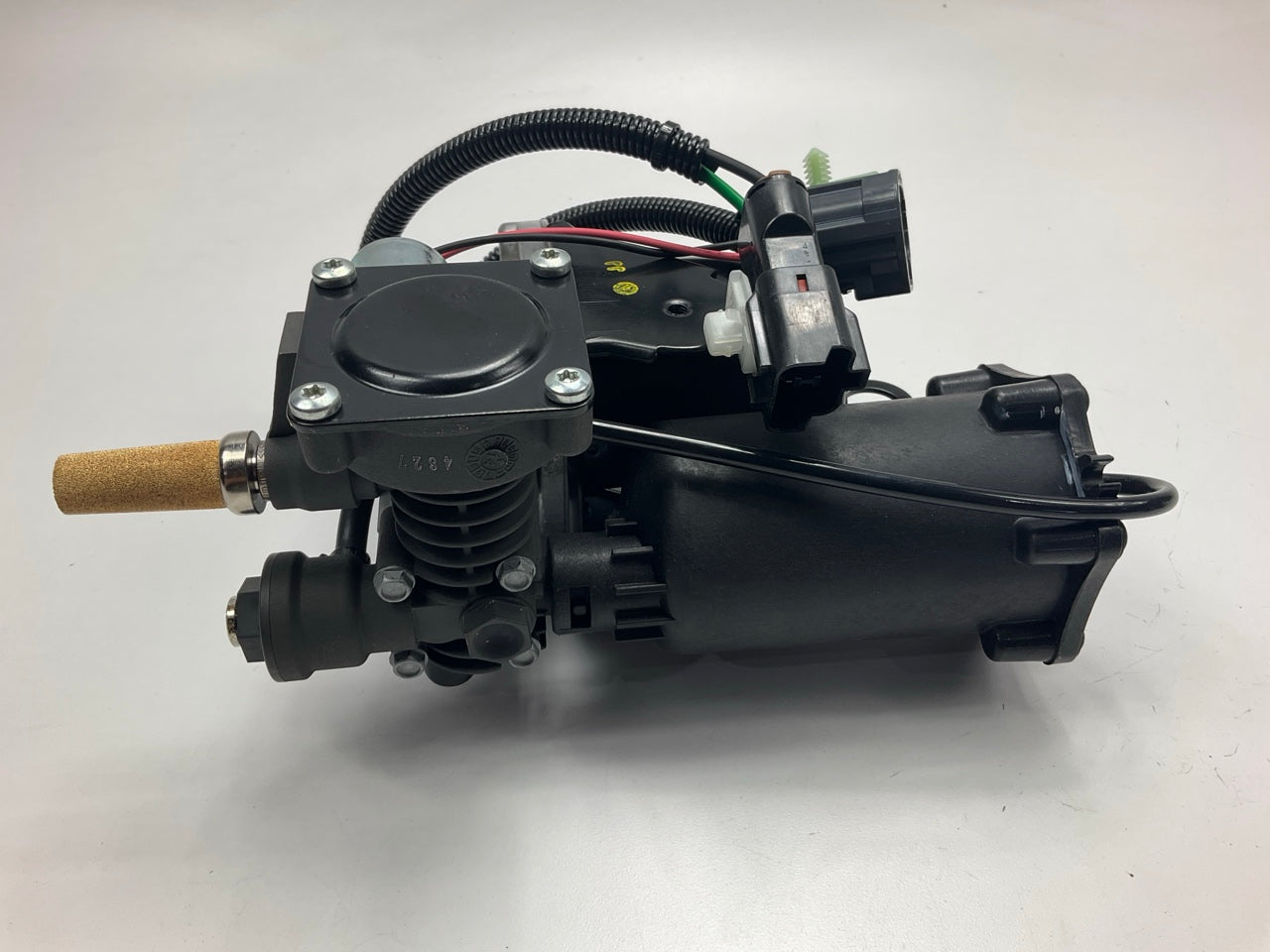 Air Ride Suspension Compressor Pump For 2006-2012 Land Rover Range Rover