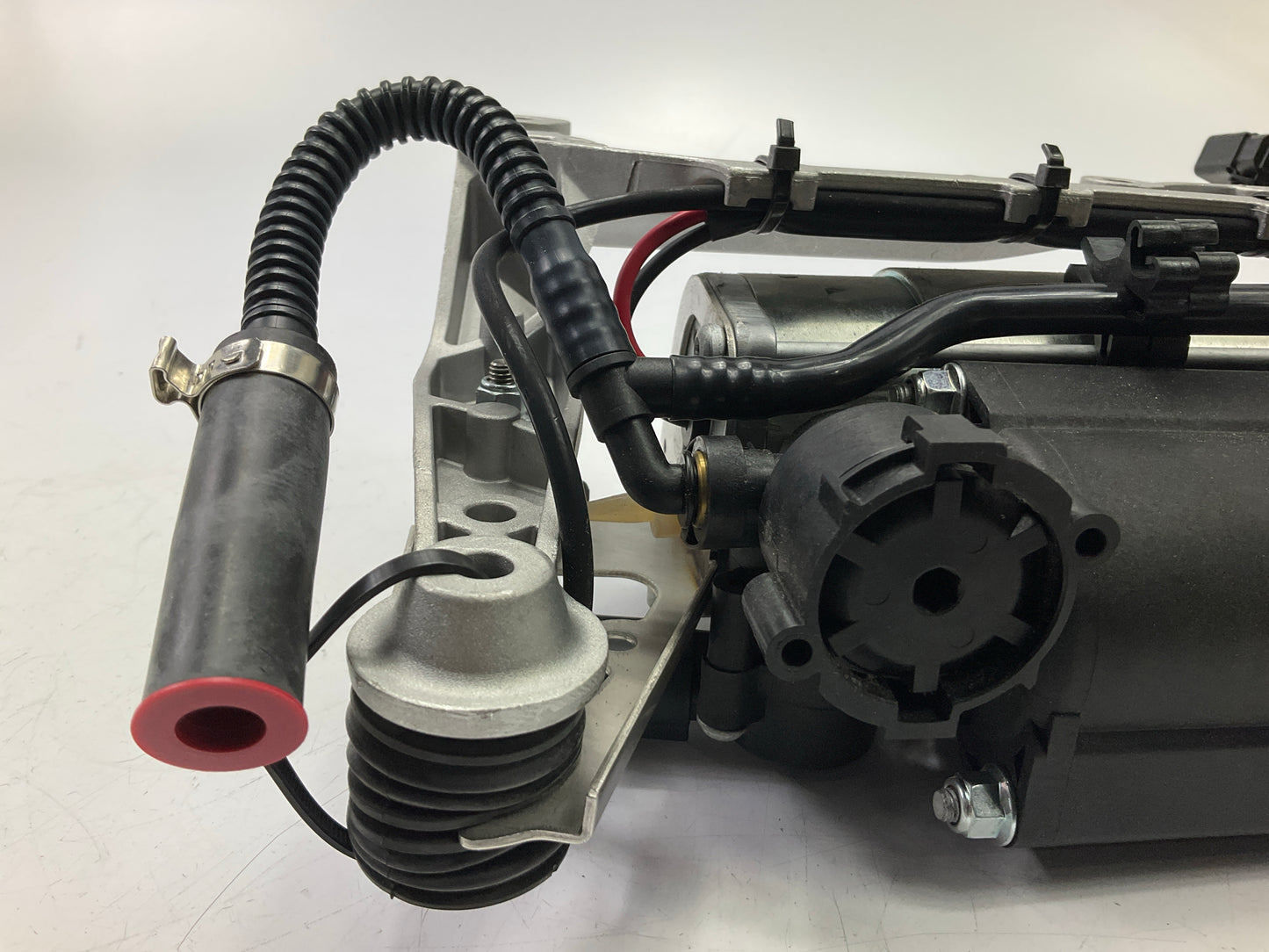 REMAN. Cardone 4J-4003C Air Suspension Compressor For 2007-2015 Audi Q7 AWD