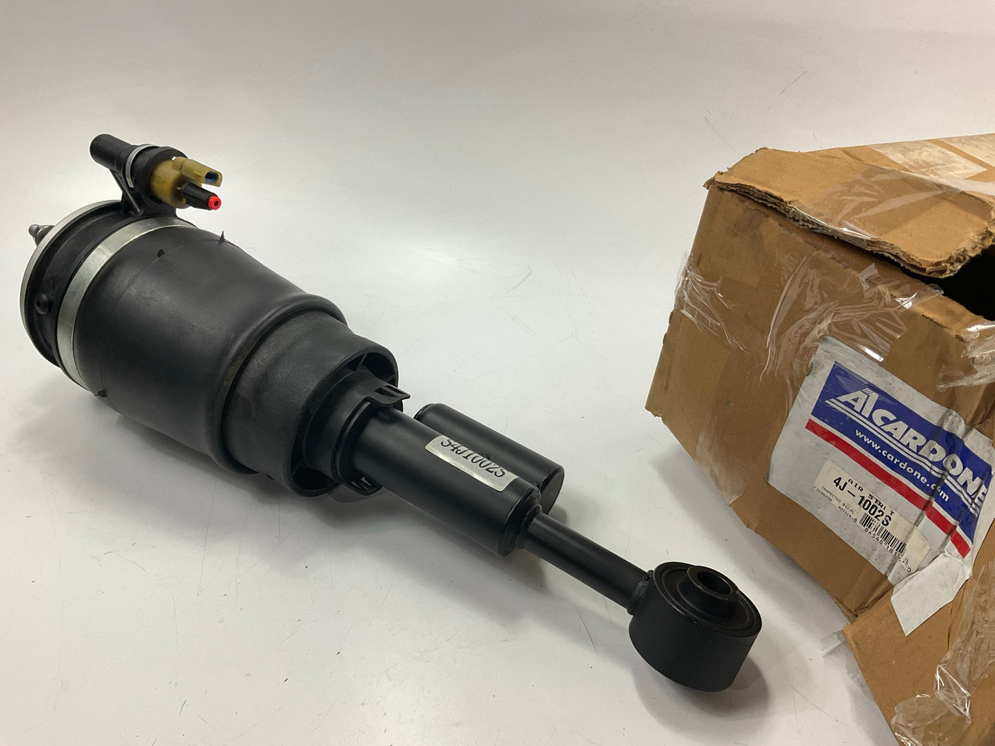 REMAN. Cardone 4J1002S Front Air Suspension Strut - 2003-2006 Lincoln Navigator