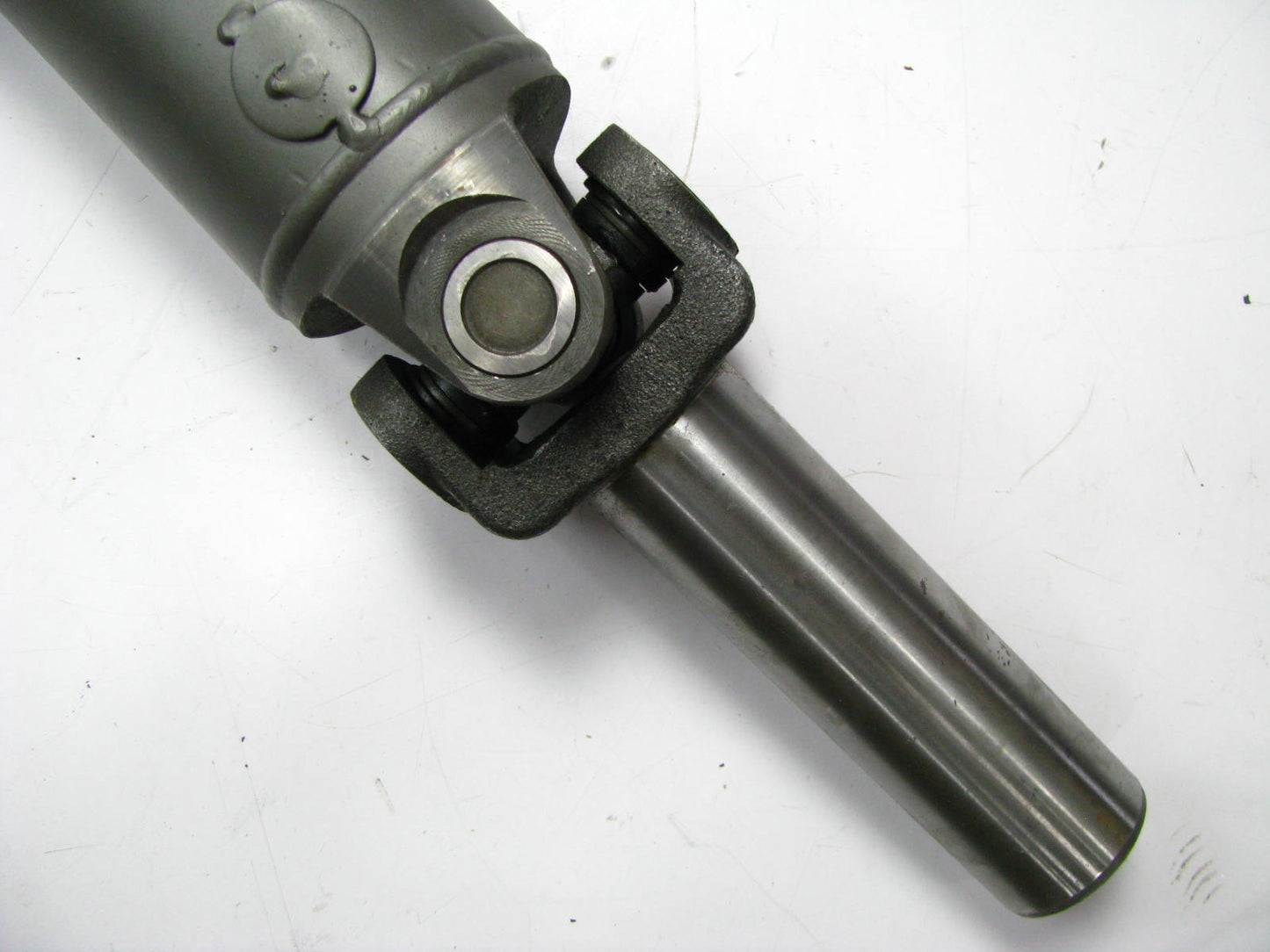 REMAN. Cardone 65-9529 REAR - Driveshaft 99-05 Sierra 1500 99-05 Silverado 4WD