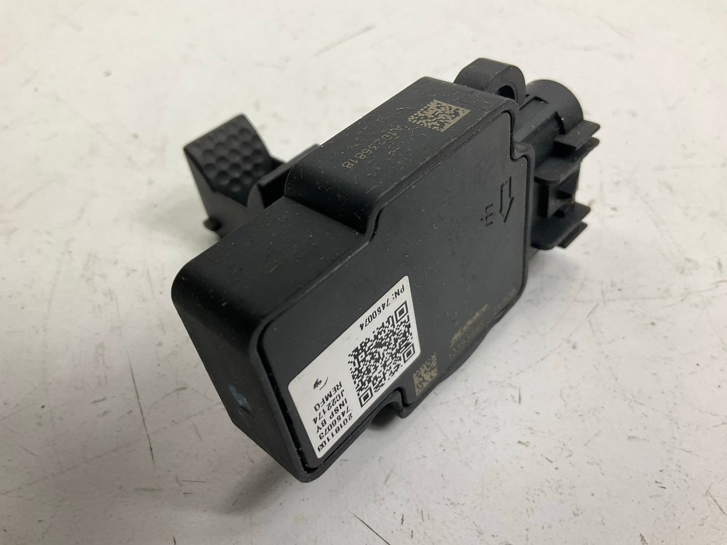 REMAN. Cardone 74-50074 MAF Mass Air Flow Sensor 10393948, 23256991, 2134343