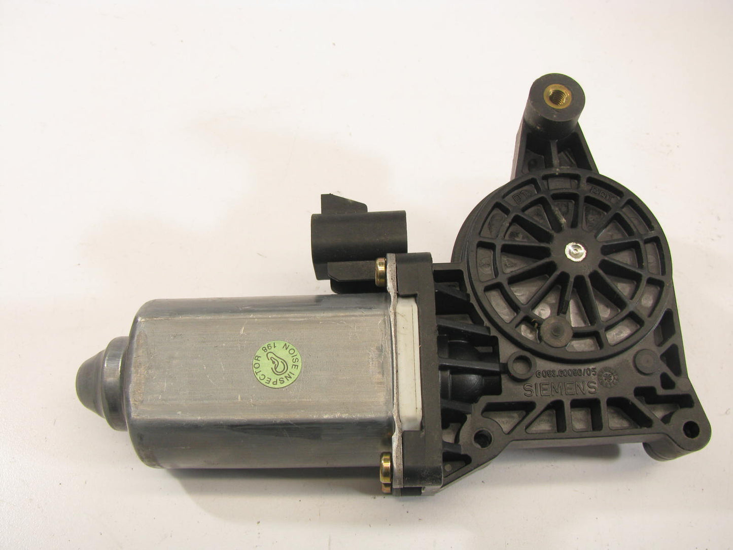 REMAN. Cardone 82-178 Power Window Motor - Front / Rear Left