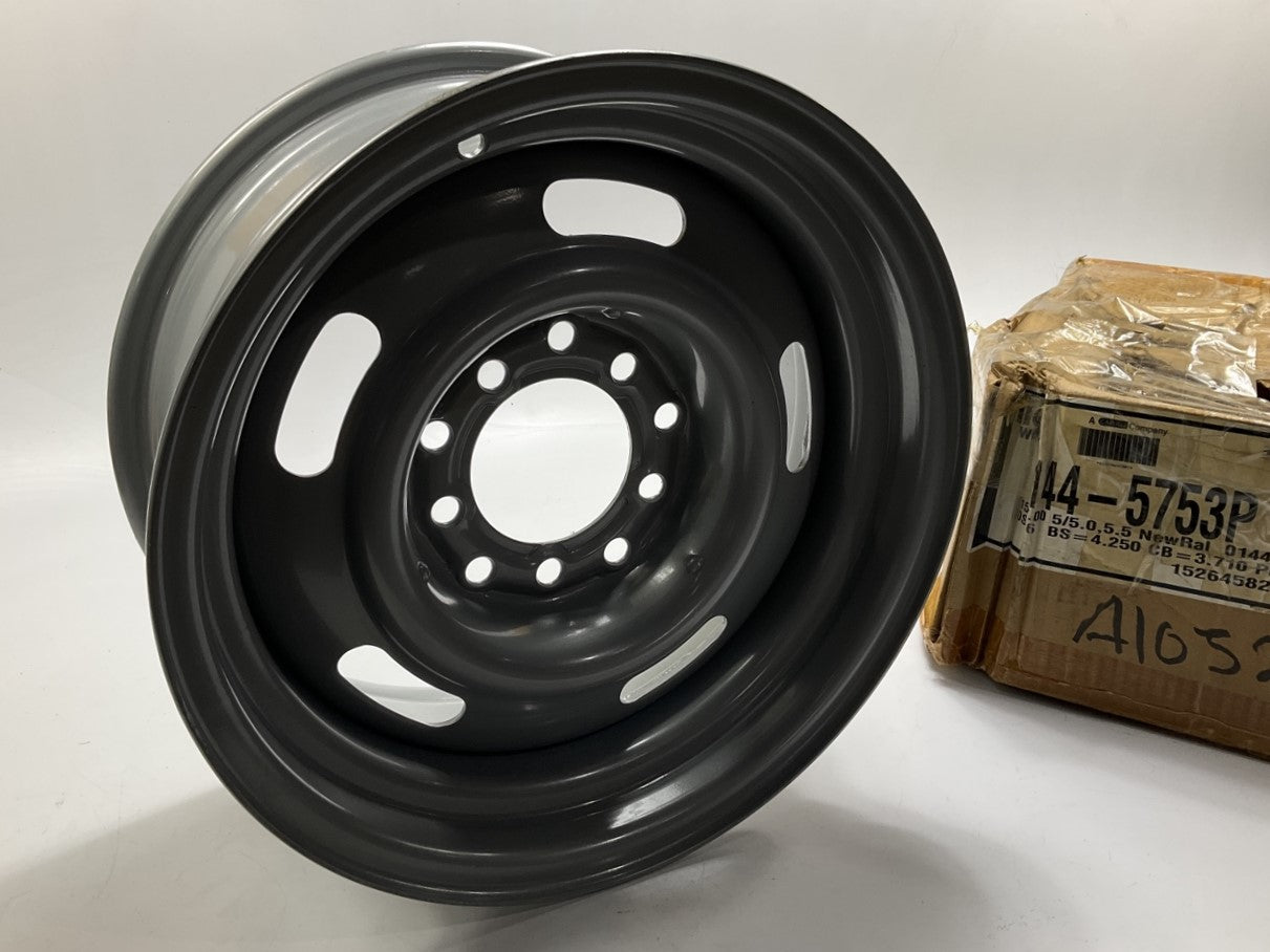 Carlisle 144-5753P 15''x7'' Steel Wheel, 5x5'' & 5x5.5'' Bolt Pattern