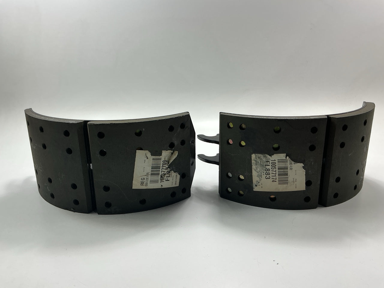 (2) Carlisle RS4515F3 Brake Shoe 16.5''x7'' # 4515 (X3) (XEM3), 20,000 Lbs