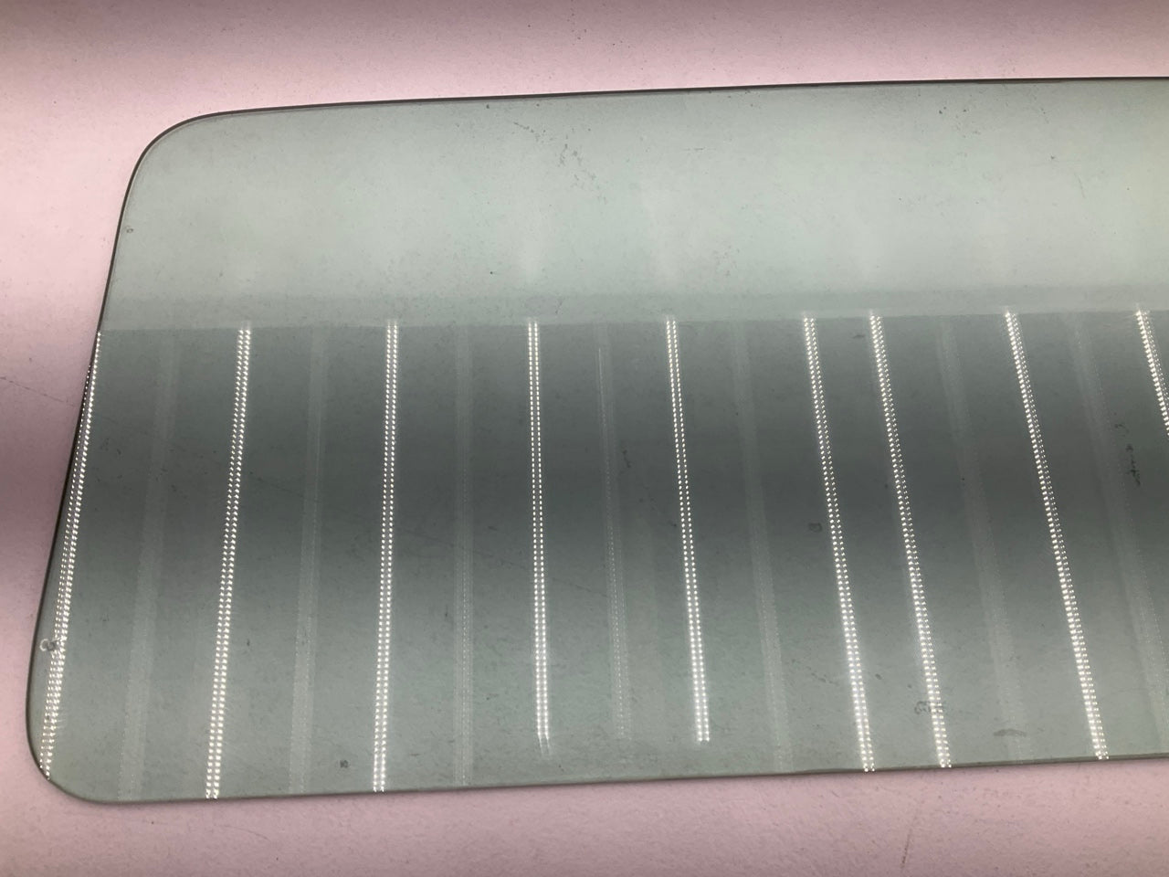Carlite 1106T Rear Back Glass 1970-1973 Ford F800 900 FT900 LTL 9000 FT900 Truck
